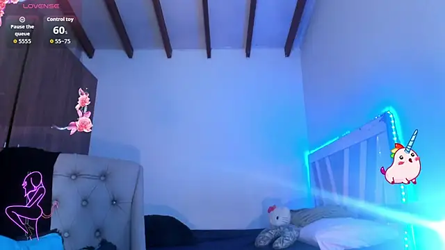 SkyeGabbyRose webcam