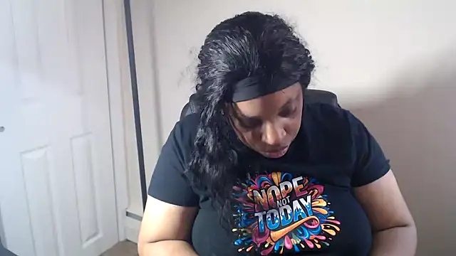 Sexymona1218 webcam