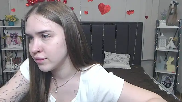 LauraHlot webcam