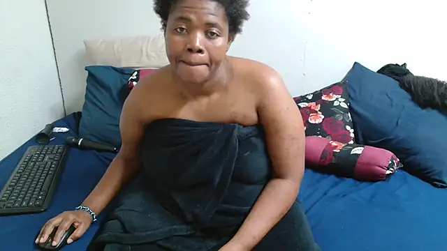 KittyPussyZA webcam