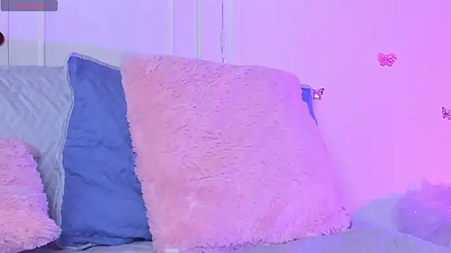 molly_blue01 - Molly_blue01's free webcam - UK Sex Cams