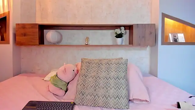 Emilly_Beaumont