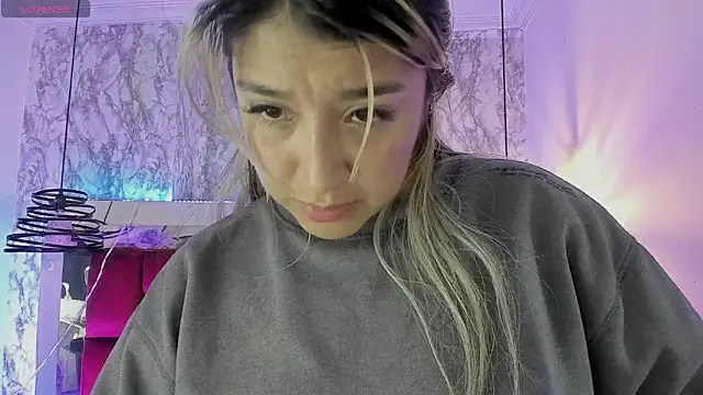 Dahiana_Dmour_ webcam