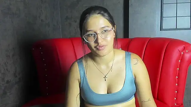 Janett_Moore webcam