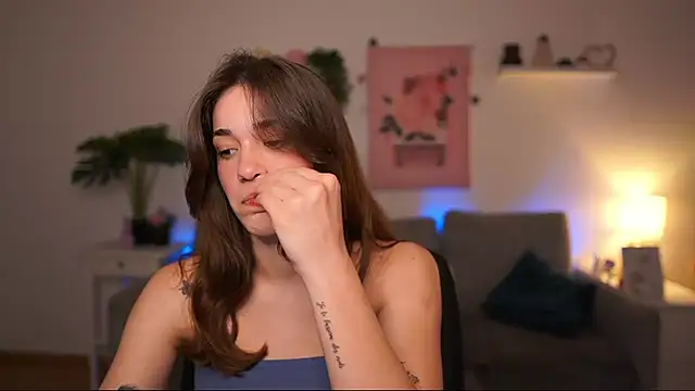 kissie_cat - Kissie_cat's free webcam - UK Sex Cams