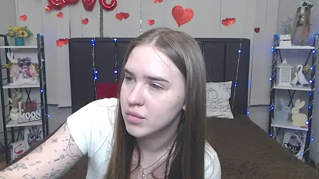 LauraHlot webcam