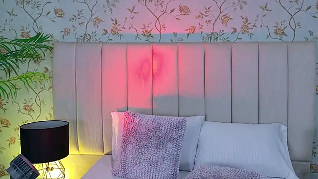 AnitaMore_ webcam