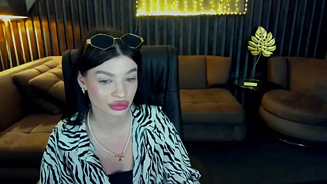 Mia__Mia_ webcam