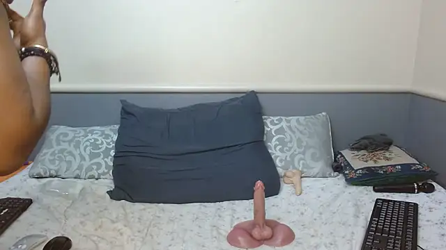 NaughtySisters webcam