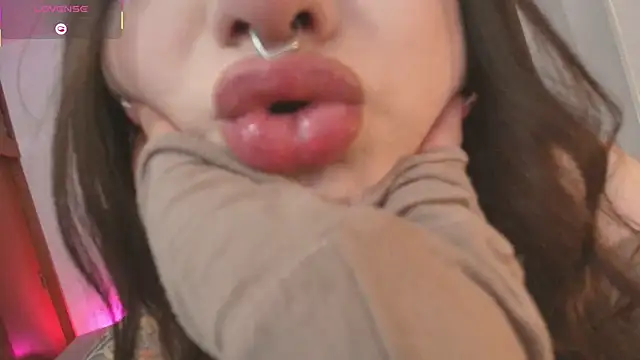 Miley_Baker webcam