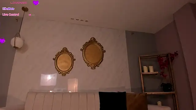 MaryLewis_ webcam