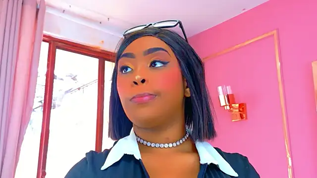 TiannahGlow