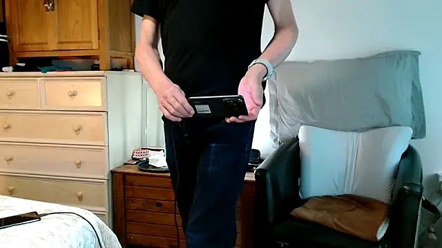 ImYourXtoy webcam