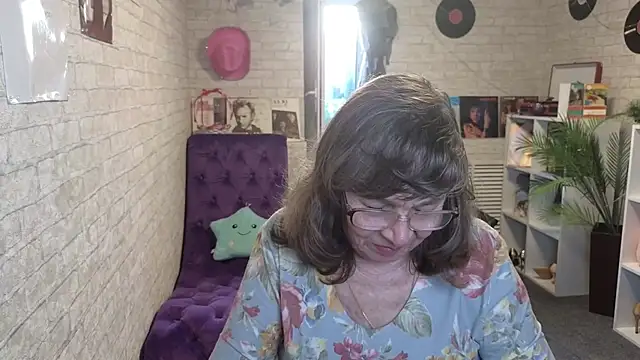 Betty_Brick webcam