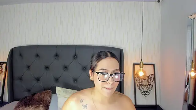 JULIETABONET webcam