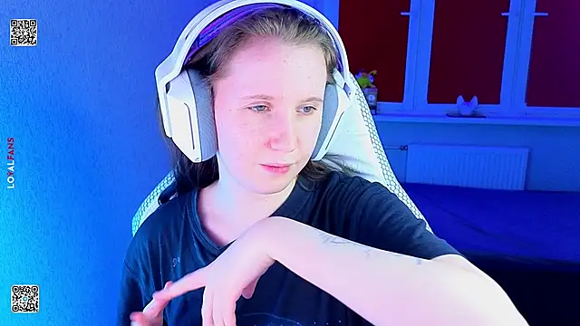 mon_lola live sex cam