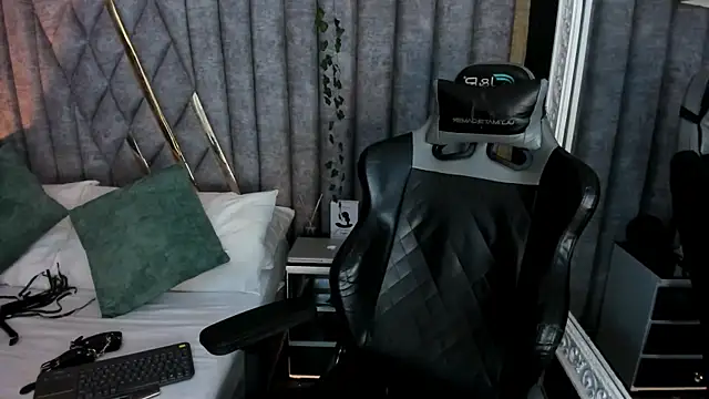 NicolaiKarav webcam