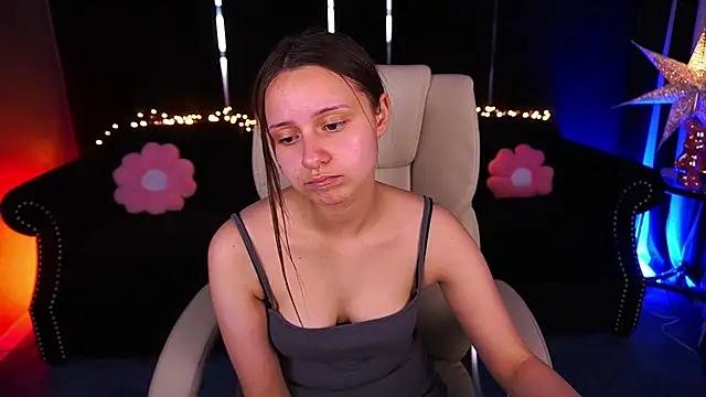 TinyNatalie webcam