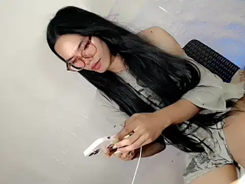 Urhotfucking_veronica1 webcam