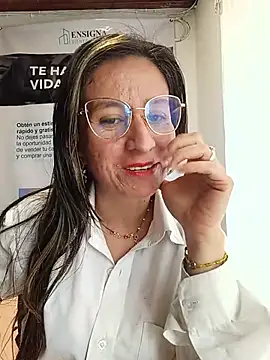 valentina--1 - Valentina--1's free webcam - UK Sex Cams