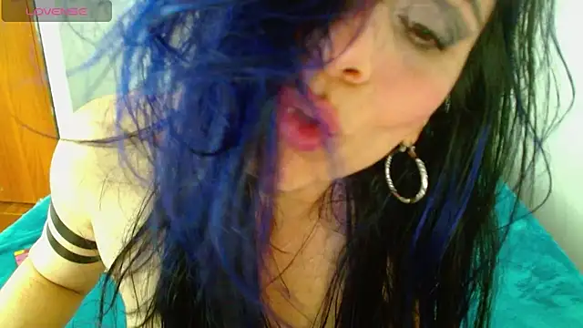 Alettalovee live sex cam