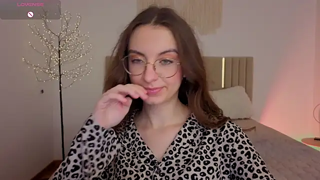 Real_cutie1 webcam