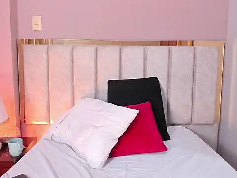 FreyaCameron webcam