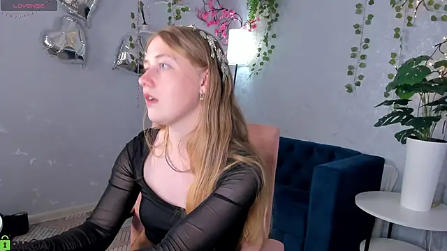 Olivia_Iv webcam