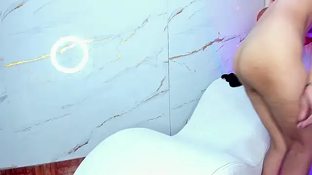 AmazingOrgasm webcam