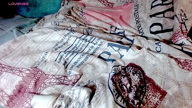 Eva_Hoot webcam