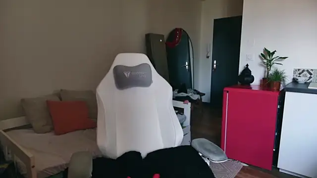 Celeste_Off webcam