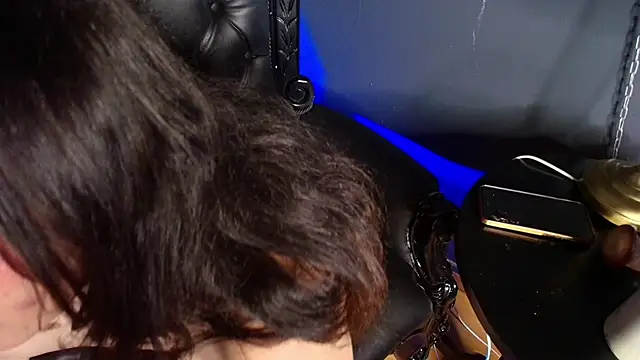 HoneyDemoni webcam