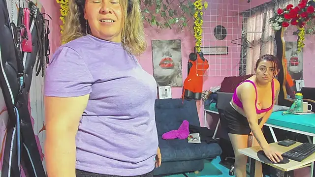 lesbiancuple webcam