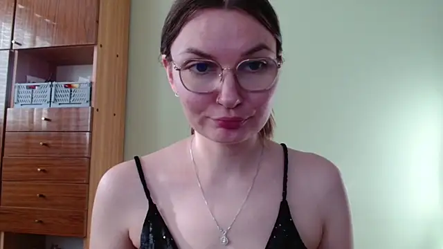 LooveELLYx webcam