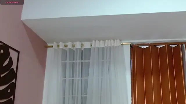 amara_rousse1 webcam