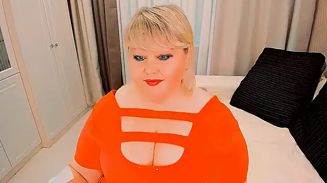 BIGTITSBBW webcam
