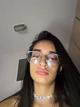 leilani_X webcam