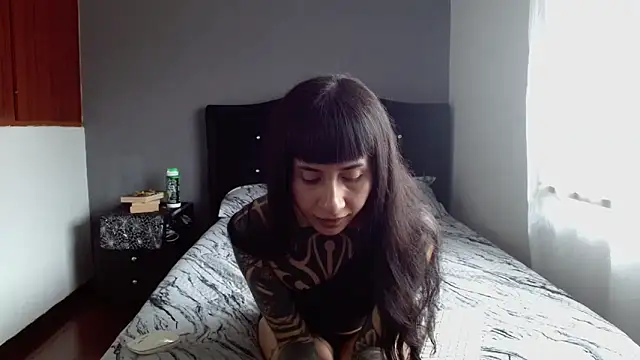 Emilia_1995 webcam