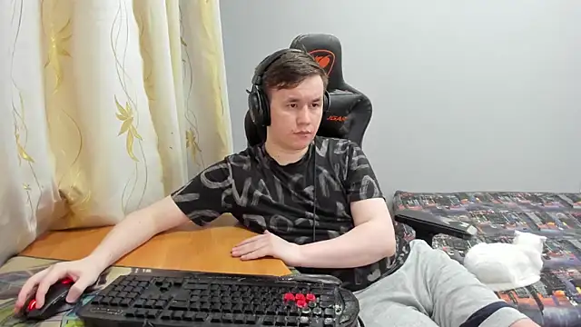 iliaskrislove webcam