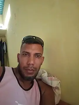 UnreadyChutzpa webcam
