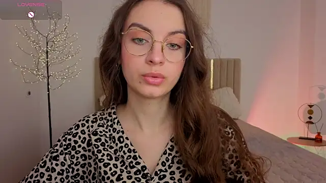 Real_cutie1 webcam