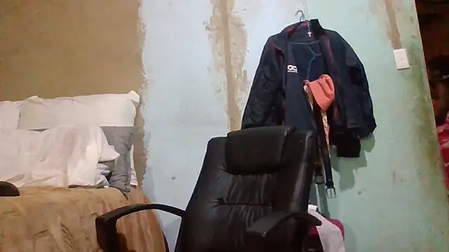 Nicky52 webcam