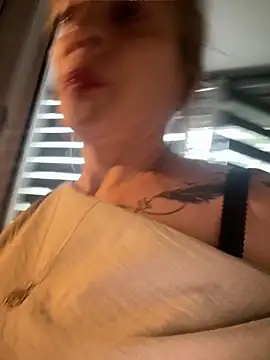 Hot-Milf4U webcam