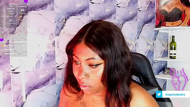 AngelThroatt webcam