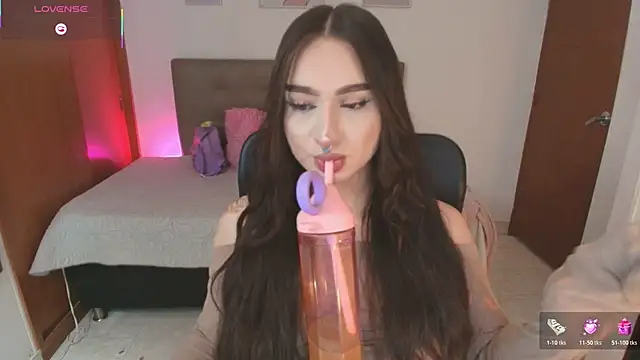 Miley_Baker webcam