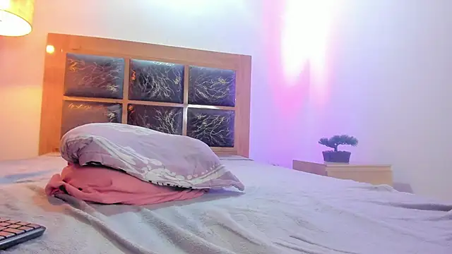 Zoe_sky1 webcam