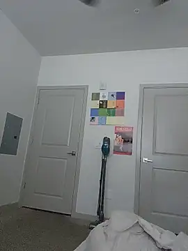 cinnaminnie live sex cam