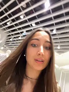ICrazyOneIRL webcam