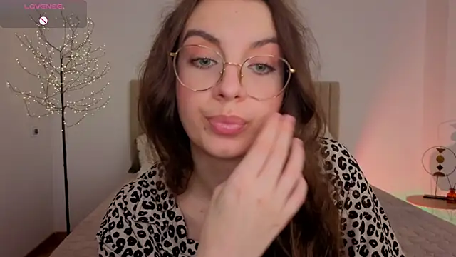 Real_cutie1 webcam