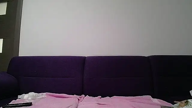Julianna68 webcam